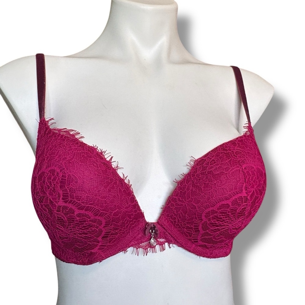 Victoria’s Secret Dream Angels Push-Up Bra 32D Burgundy Lace Velvet Strap Jewel